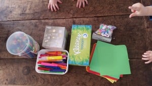 3-15-knutselen-creatief-moederdag-vaderdag-diy-kleenex-tissuebox-tissuemonster-knutselactiviteit-peuters-kleuters-nanny-annelon-amsterdam