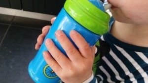 5-15-bargje-big-drinkbeker-rietjesbeker-rietje-school-meeneembeker-baby-babyplein-drinken-melk