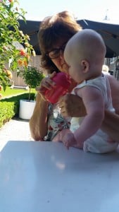 7-15-Nola-phil-and-teds-paleis-t-loo-kindvriendelijk-museum-musea-Baby-kinderwagen-Nanny-Amsterdam-oma-drinken-rietjesbeker
