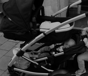 7-15-phil-and-teds-promenade-kid-sit-drie-kinderen-kinderwagen-reiswies-baby-peuter-twee-duowagen-duo