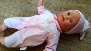 9-15-corolle-baby-pop-lief-frans-webshop-hibba-nanny-moeder-mama-blog-amsterdam-liggen