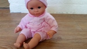9-15-corolle-baby-pop-lief-frans-webshop-hibba-nanny-moeder-mama-blog-amsterdam-zit