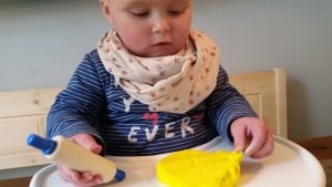 9-15-my-first-klei-ses-knutselen-baby-1-jaar-kleuren-nanny-amsterdam-moeder-annelon-indruk