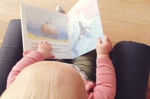 10-15-kleine-ijsbeer-review-boek-boekreview--nanny-amsterdam-moeder-baby-kinderen-karton-kartonboekje-bladzijde