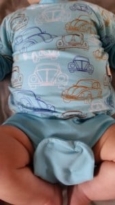 baby-tjilamid-romper-autos-auto-kever-jongen-nanny-annelon-amsterdam-nannybureau-sluiting