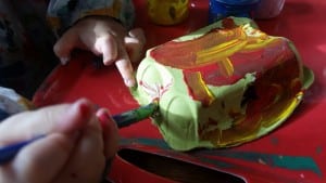11-15-schilpad-eierdoos-knutselen-verven-creatief-papier-nanny-amsterdam-peuter