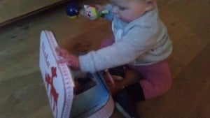 11-15-zus-en-kado-cadeau-met-naam-koffertje-roze-hertjes-zelf-maken-nanny-moeder-amsterdam-spelen