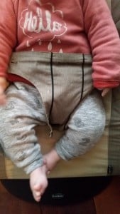12-15-babyhapjes-vier-maanden-wat-nu-welke-voeding-wat-mag-niet-honing-melk-groente-fruit-hoe-baby-newborn-wipstoel-moeder-mama-nanny-amsterdam-wipstoel