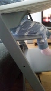 11-15-table-top-stokke-handig-kinderen-baby-zelf-leren-eten-nanny-moeder-amsterdam-play-tray-rand