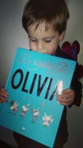 Lekker lezen = voorlezen - olivia - cultuurles - biggetje - familie boek - nanny - annelon - fantastie - rode draad - kleur rood - prachtige illustraties - leerzaam - samen lezen4