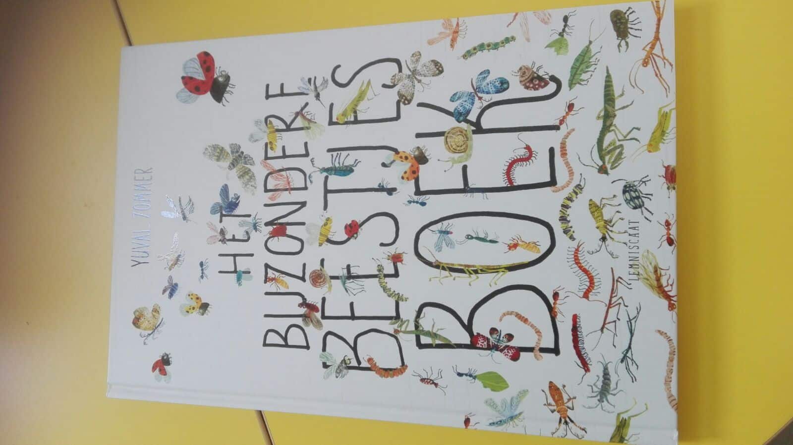 7-16-poel-en-sloten-nme-activiteit-insecten-beestjes-beestjesboek-basisschool-boek-kinderen-groep-3-4-3-jaar-cadeau-vergrootglas-voorkant