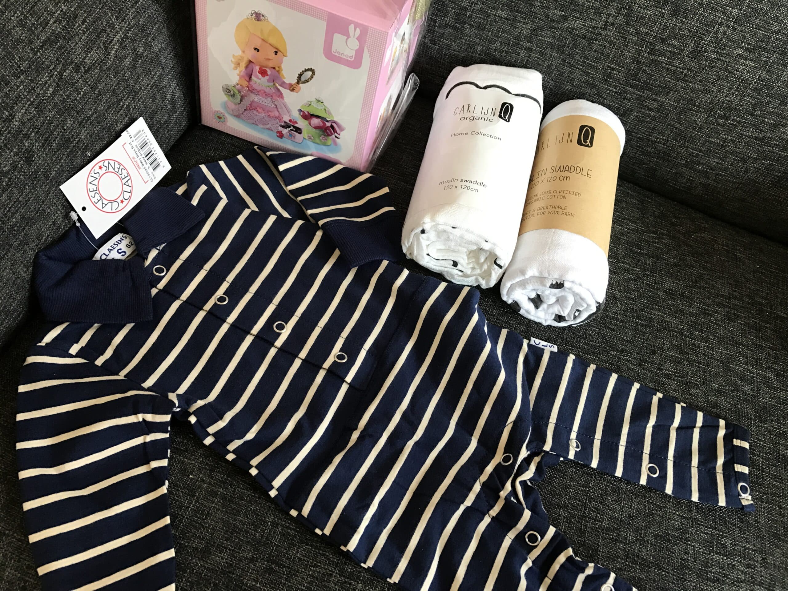 12-16-olliewood-pakketje-shoplog-levering-voorwaarden-nanny-moeder-amsterdam-diemen-kinderen-peuter-kledingspeelgoed-webshop-ervaring-recensie-aankopen