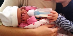 7-borstvoeding-naar-fles-flesvoeding-melk-moeder-mama-borst-overgang-baby-annelon-nanny-amsterdam-dr-brown
