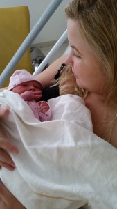 7-borstvoeding-naar-fles-flesvoeding-melk-moeder-mama-borst-overgang-baby-annelon-nanny-amsterdam-geboren